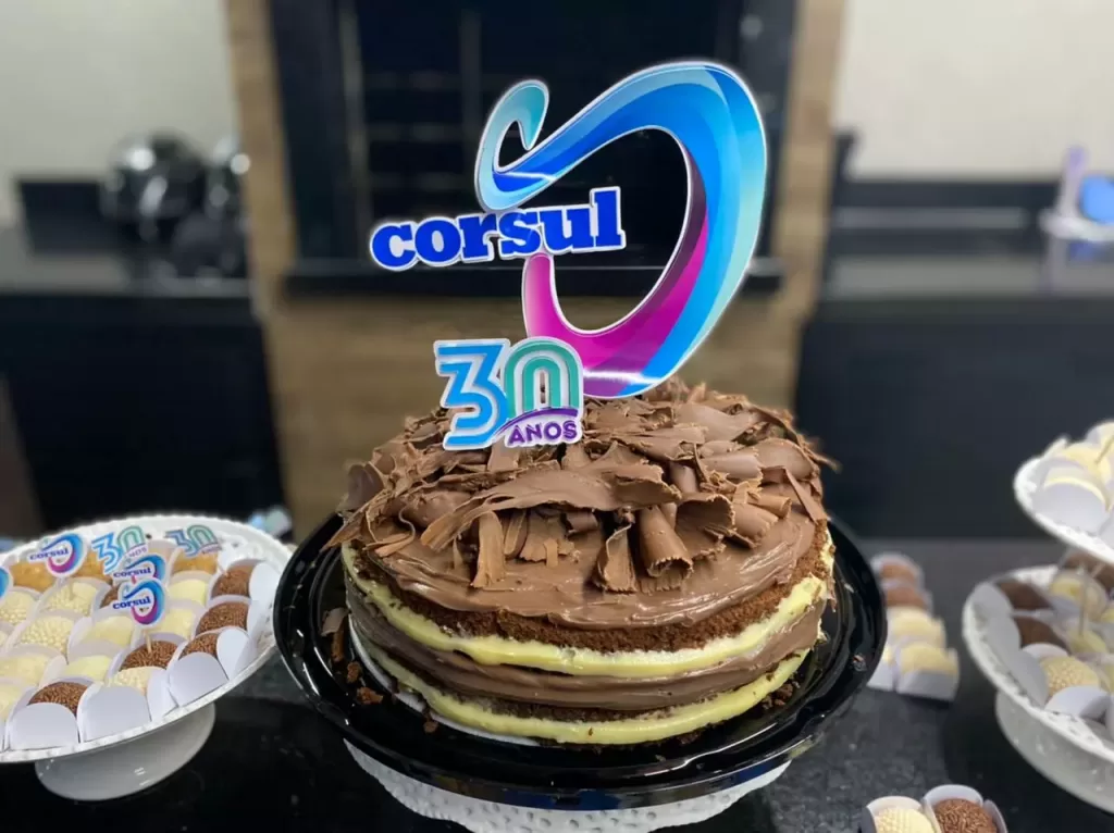 Bolo de aniversário Corsul